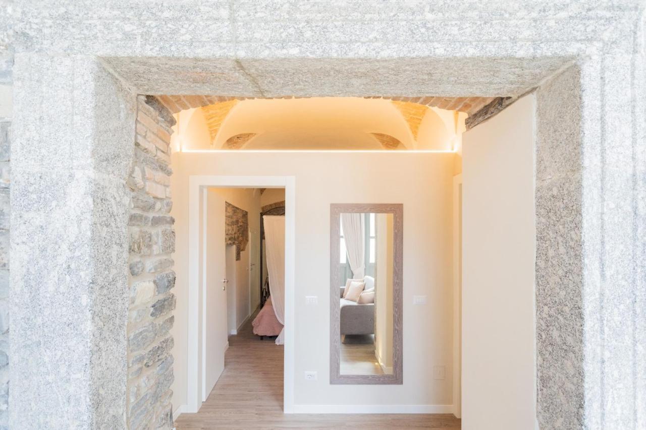 Romantic Escape City Centre With Jacuzzi & Parking By Rent All Como Exterior foto
